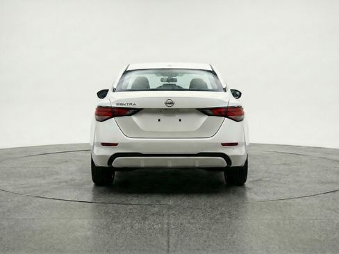 Used 2025 Nissan Sentra SV image 7