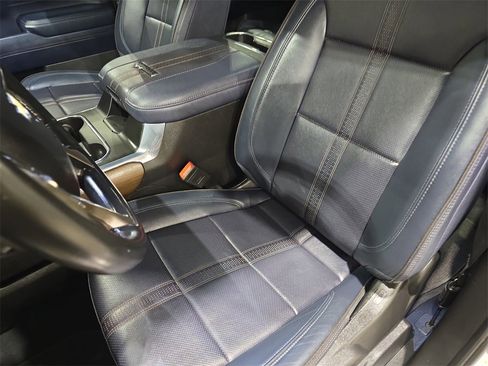 Used 2024 Chevrolet Silverado 2500 High Country w/ High Country Premium Package image 16