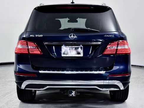 Used 2015 Mercedes-Benz ML 350 4MATIC w/ Premium 1 Package image 8