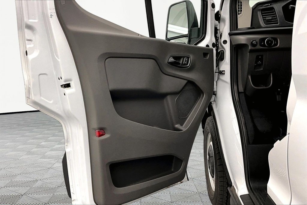 Used 2026 Ford Transit 150 Low Roof RWD image 23