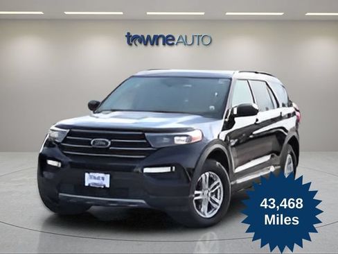 Used 2023 Ford Explorer XLT w/ Equipment Group 202A AWD/4WD image 1