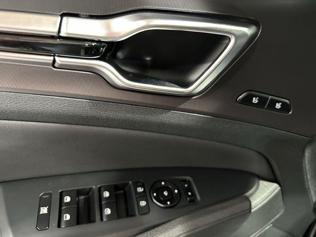 New 2026 Kia Sportage SX FWD image 14
