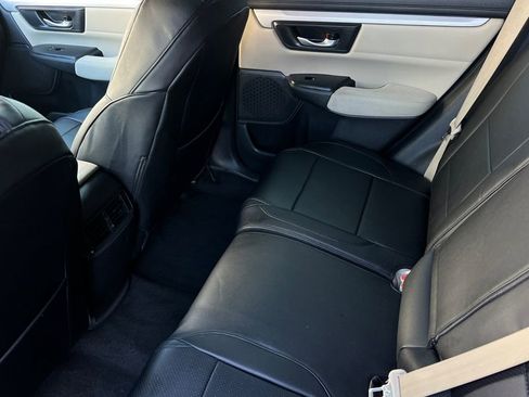 Used 2018 Honda CR-V LX image 15