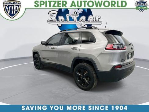 Used 2019 Jeep Cherokee Latitude Plus image 9