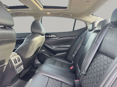 Used 2020 Nissan Maxima Platinum w/ Sport Mat Group image 16