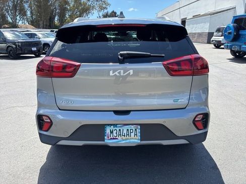 Used 2022 Kia Niro LXS image 7