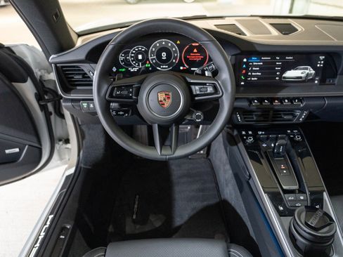 Used 2026 Porsche 911 Carrera RWD image 24