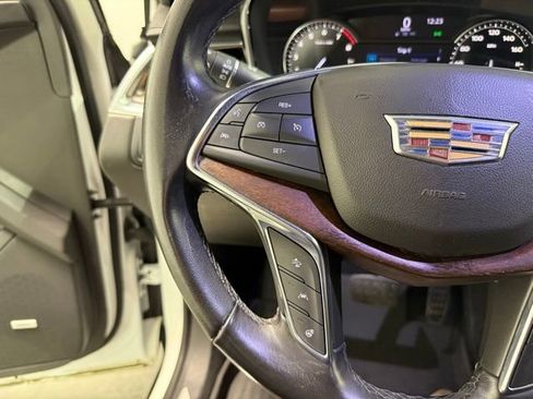 Certified 2020 Cadillac XT5 Premium Luxury w/ LPO, Floor Liner Package FWD image 17