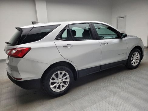 Used 2021 Chevrolet Equinox LS AWD/4WD image 10
