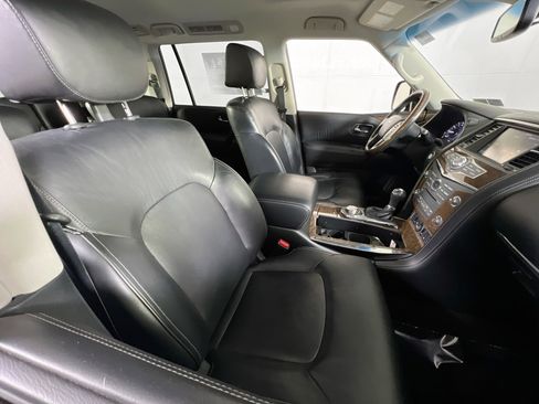 Used 2017 INFINITI QX80 4WD w/ Driver Assistance Package image 30