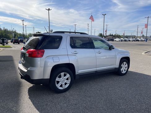 Used 2014 GMC Terrain SLE w/ Convenience Package FWD image 3
