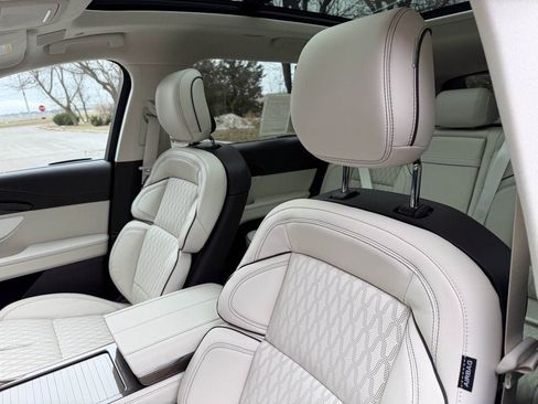 New 2026 Lincoln Nautilus Black Label image 10