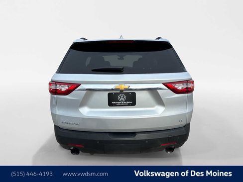 Used 2021 Chevrolet Traverse LT image 5