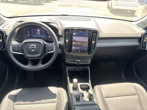 New 2025 Volvo XC40 B5 Core w/ Climate Package image 22