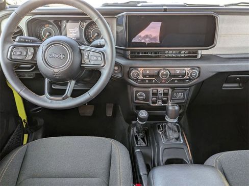 Used 2024 Jeep Wrangler Sport S image 17