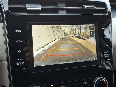 Used 2022 Hyundai Tucson SEL image 18