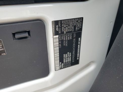 Used 2021 Freightliner Sprinter 2500 RWD image 23