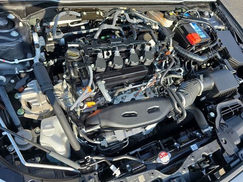 Certified 2024 Honda Civic EX-L image 31