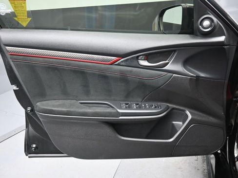 Used 2021 Honda Civic Type R image 9