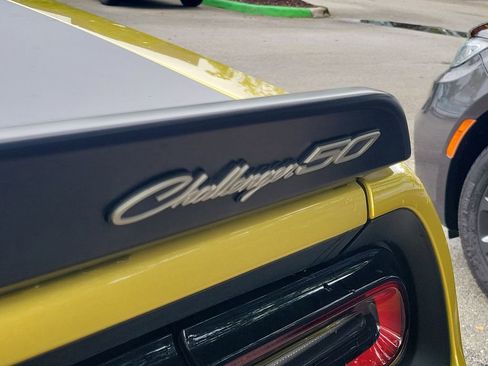 Used 2020 Dodge Challenger R/T image 11