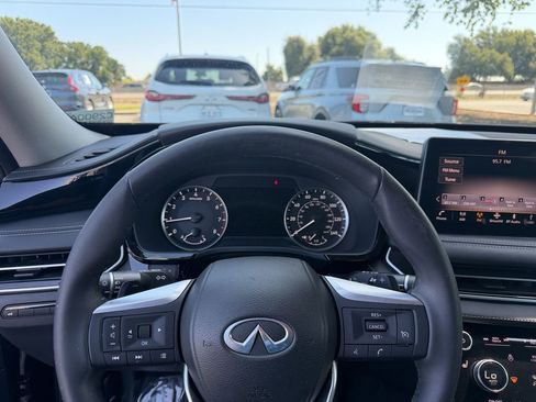 Used 2023 INFINITI QX60 Pure FWD image 14