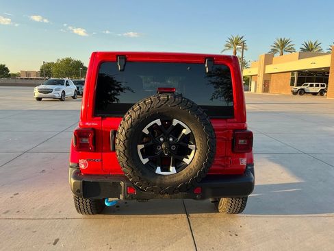 Used 2024 Jeep Wrangler Unlimited Rubicon 4xe AWD/4WD image 50