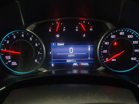 Used 2021 Chevrolet Equinox LT FWD image 23