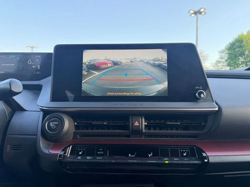 Used 2023 Toyota Prius Prime FWD image 27