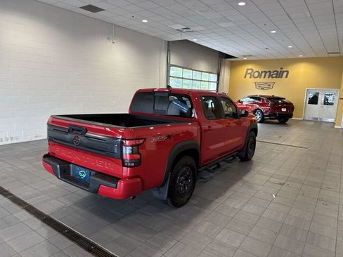 Used 2025 Nissan Frontier Pro-X RWD image 5