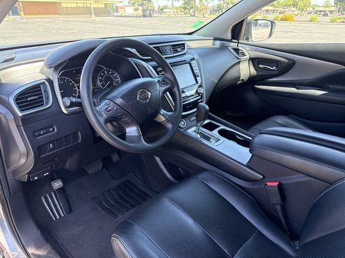 Used 2019 Nissan Murano FWD image 14