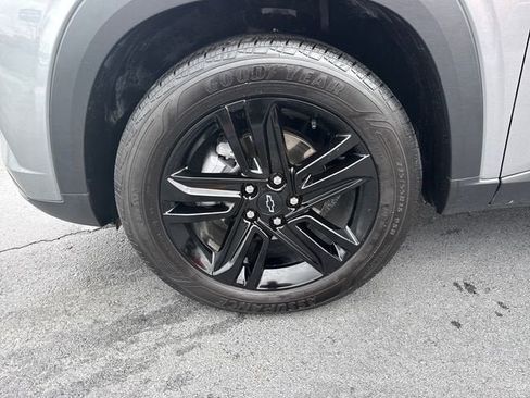 Used 2025 Chevrolet Trax ACTIV w/ Driver Confidence Package FWD image 9