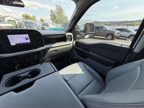 Used 2024 Ford F250 XL AWD/4WD image 19