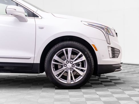 Certified 2026 Cadillac XT5 Premium Luxury w/ Driver Assist Package AWD/4WD image 41