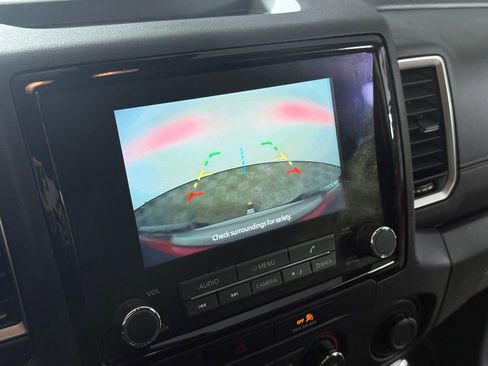 Used 2022 Nissan Frontier SV AWD/4WD image 15