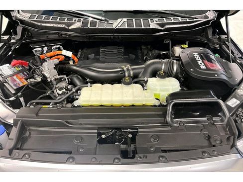 Used 2023 Ford F150 Limited image 11