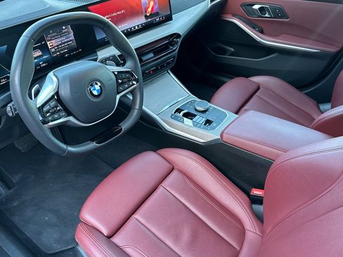 Used 2025 BMW 330i Sedan RWD image 4