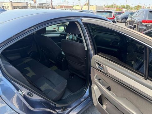 Used 2017 Subaru Legacy 2.5i Premium AWD/4WD image 8