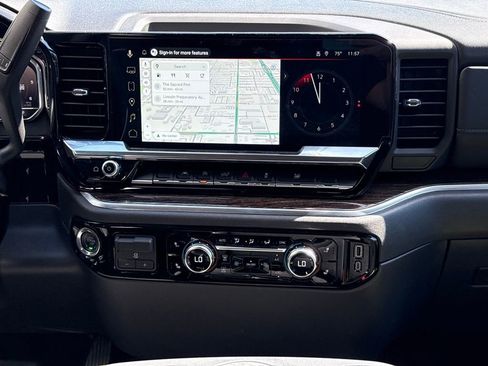 Used 2025 GMC Sierra 1500 Elevation image 15