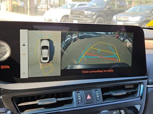 Used 2023 Lexus ES 300h w/ Accessory Package (Z1) FWD image 16
