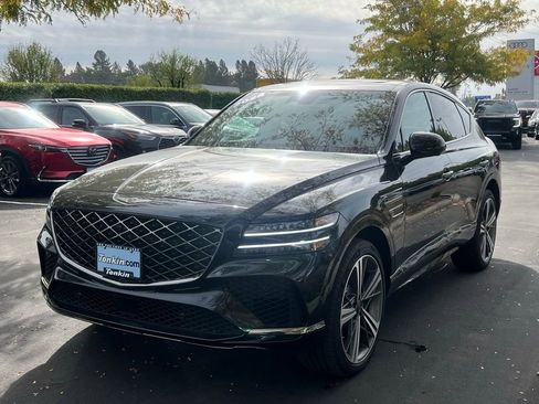 Used 2025 Genesis GV80 3.5T e-SC AWD/4WD image 3