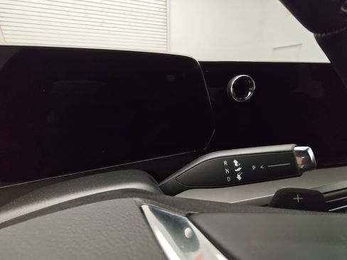 New 2026 Chevrolet Traverse LT w/ Driver Confidence Package image 19