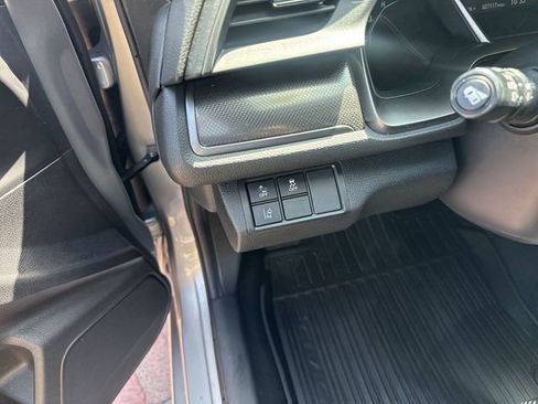 Used 2019 Honda Civic EX image 12