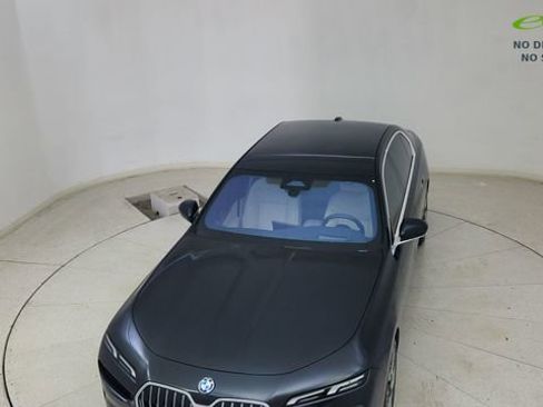 Used 2023 BMW i7 xDrive60 AWD/4WD image 84