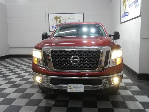 Used 2016 Nissan Titan SV AWD/4WD image 2