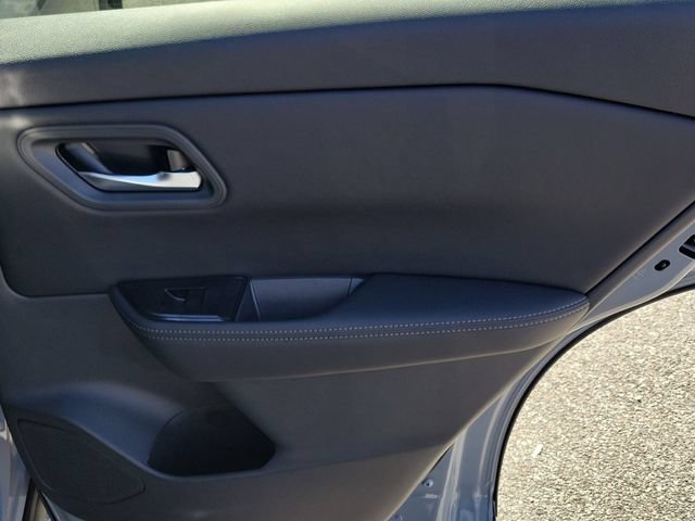 New 2026 Nissan Rogue SV w/ Cold Weather Package FWD image 31