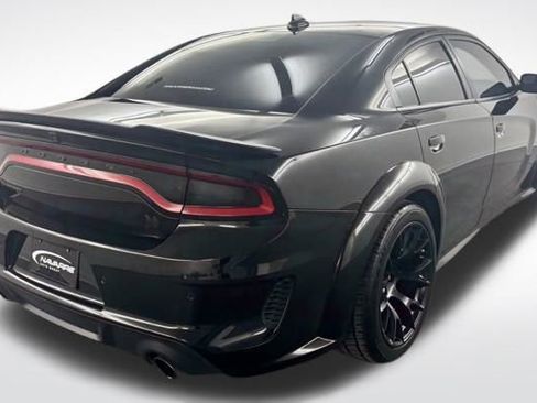 Used 2022 Dodge Charger Scat Pack RWD image 8