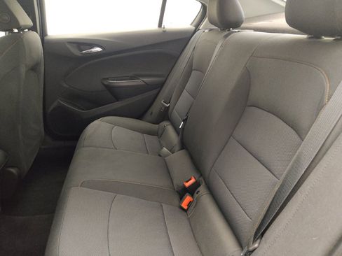 Used 2019 Chevrolet Cruze LS FWD image 18