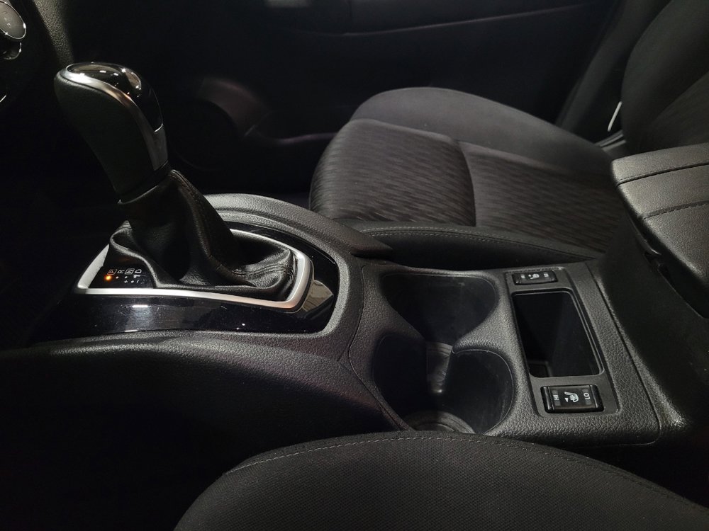 Used 2018 Nissan Rogue SV w/ Premium Package AWD/4WD image 26