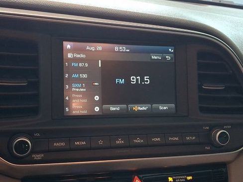 Used 2020 Hyundai Elantra Value Edition w/ Cargo Package (C1) FWD image 17