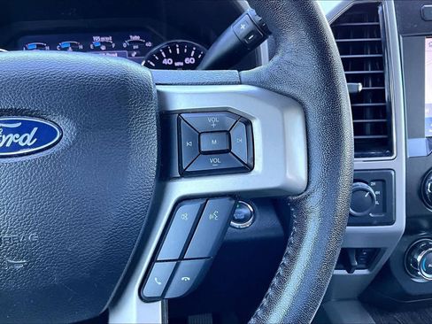 Used 2020 Ford F250 Lariat w/ Lariat Ultimate Package AWD/4WD image 23